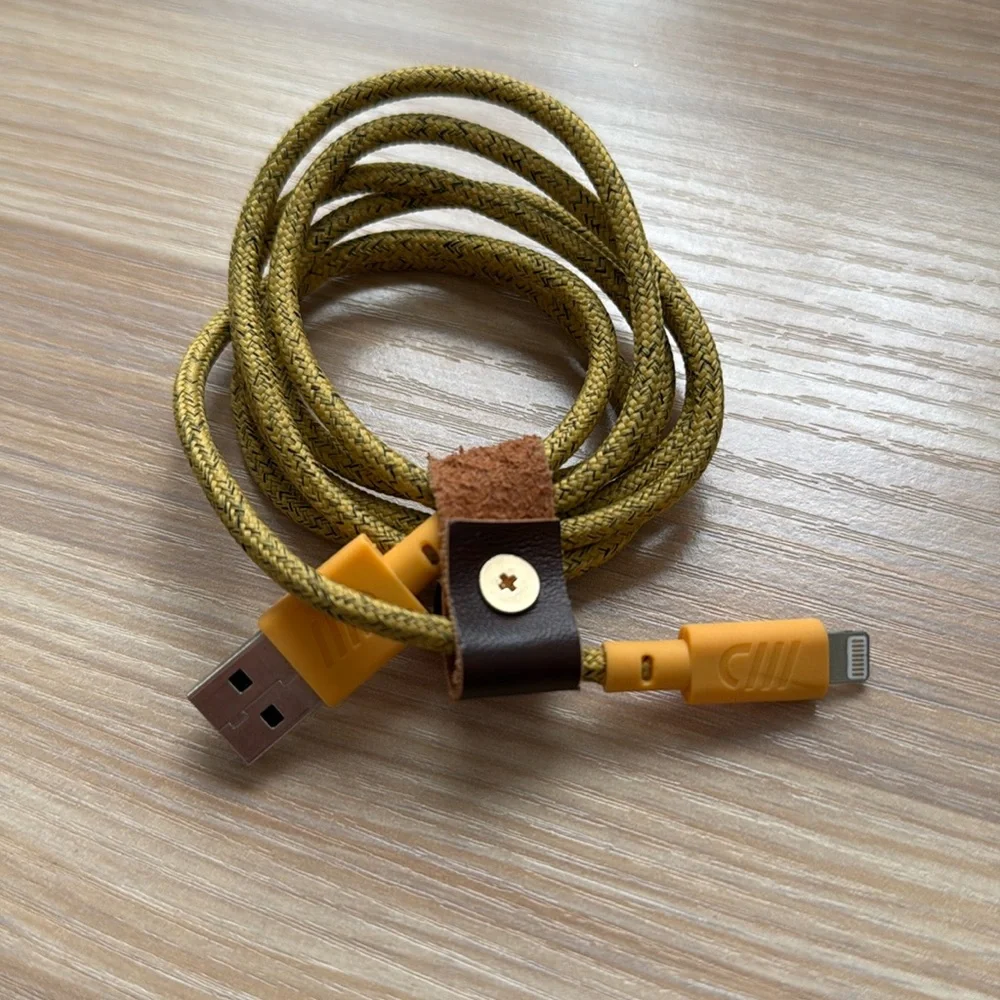 USB to Lightning cable